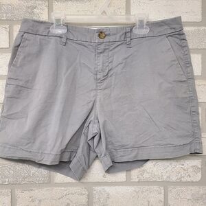 Old Navy Solid Gray Chino Shorts Size 6